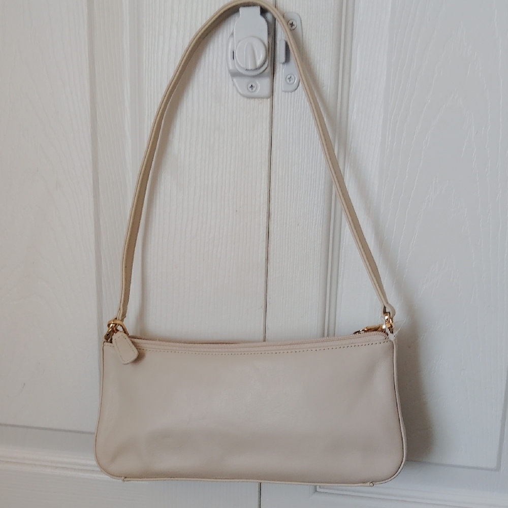 Giani Bernini Cream Shoulder Bag with Braided Bag charm - Picture 5 of 9